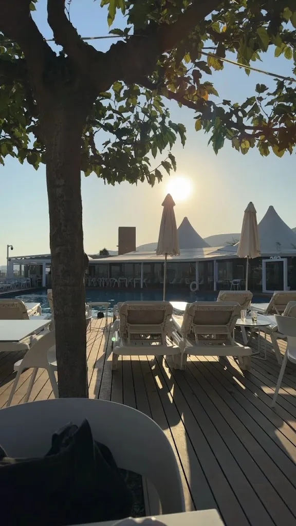 Frederique De Sousa_Restaurant Casanova Beach Club_Castelldefels_recensione
