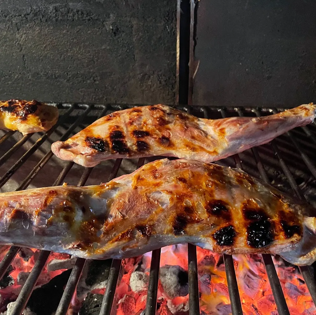 Mesón Parrillada O Mercado restaurant in Ordes