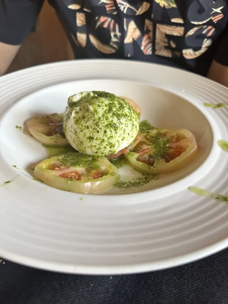 Esther r. f_Can Llates_Collbató_review