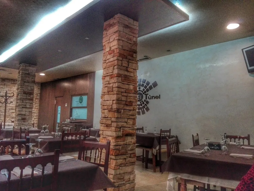 Restaurante El Túnel_Ordes_slider_image_1