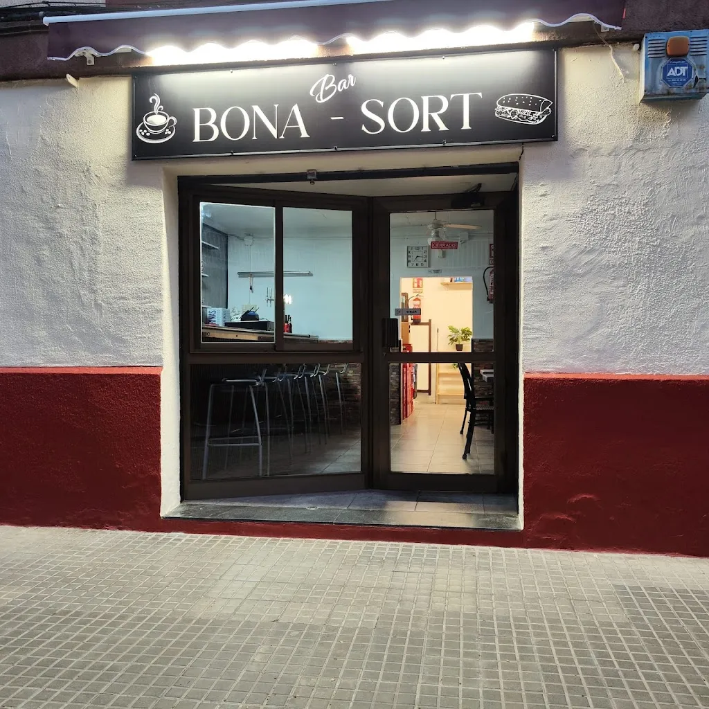 Bar bona sort restaurant in Cerdanyola del Vallès