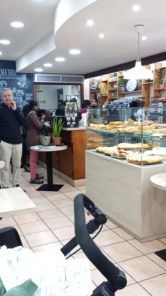 Jorge Girón_Antull_Cerdanyola del Vallès_review