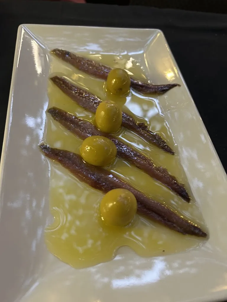 Catala Valero_ESPAI VI CERDANYOLA_Cerdanyola del Vallès_review