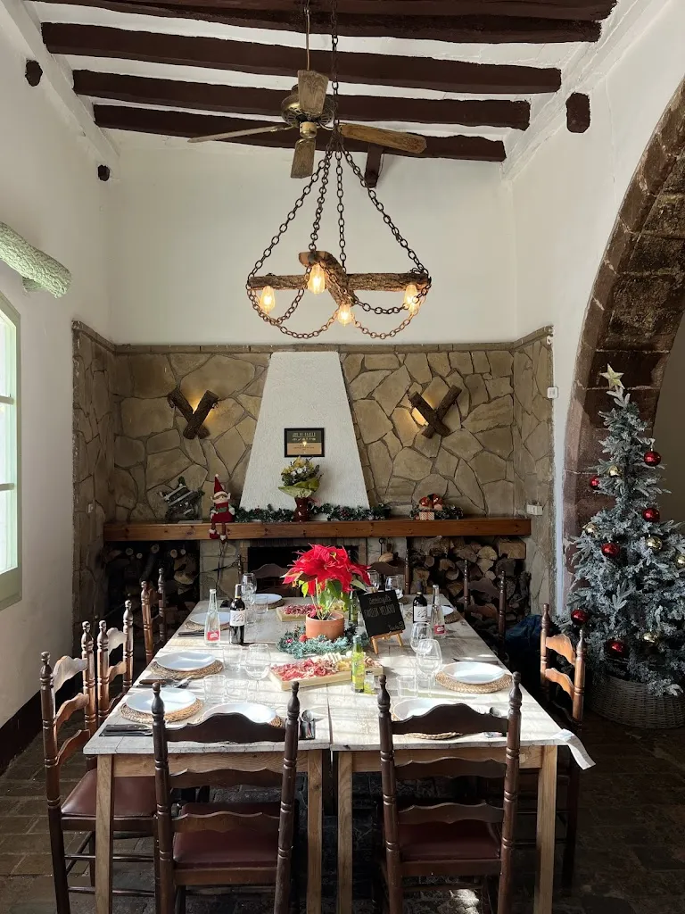 Masia Can Guitart Vell_Cervelló_slider_image_1