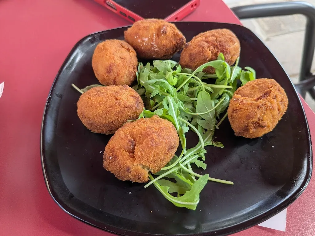 The Garrison - Sociedad Recreativa_Cervelló_slider_image_3