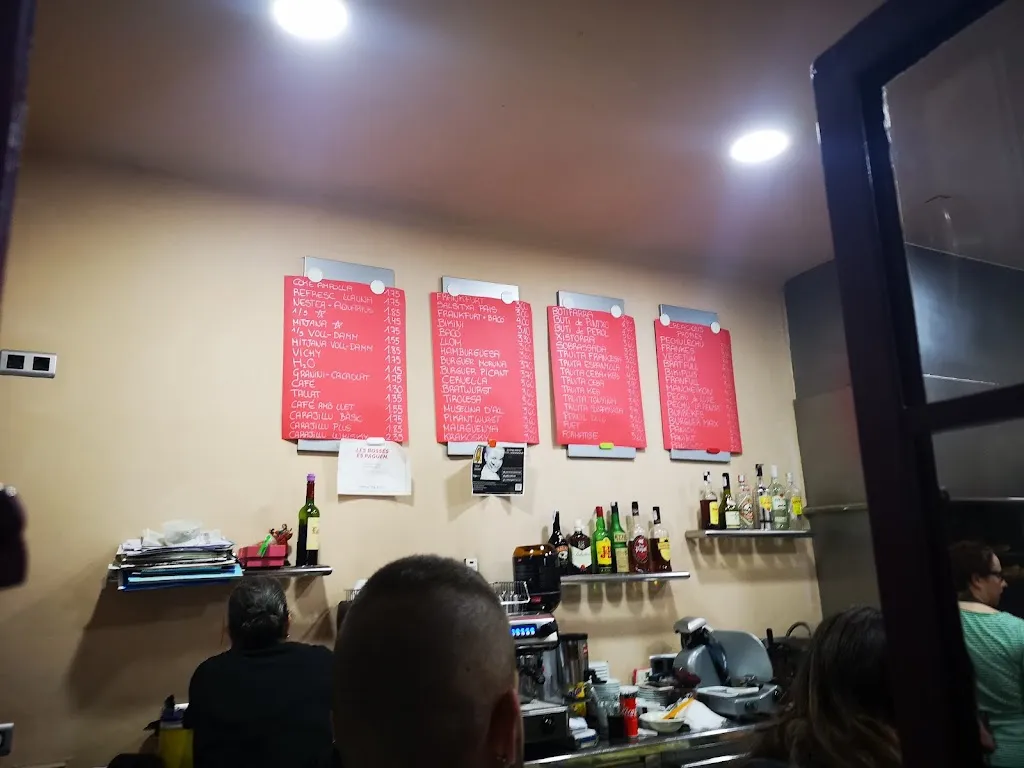 Javier V B_Frankfurt Ca la Nati_Cervelló_review