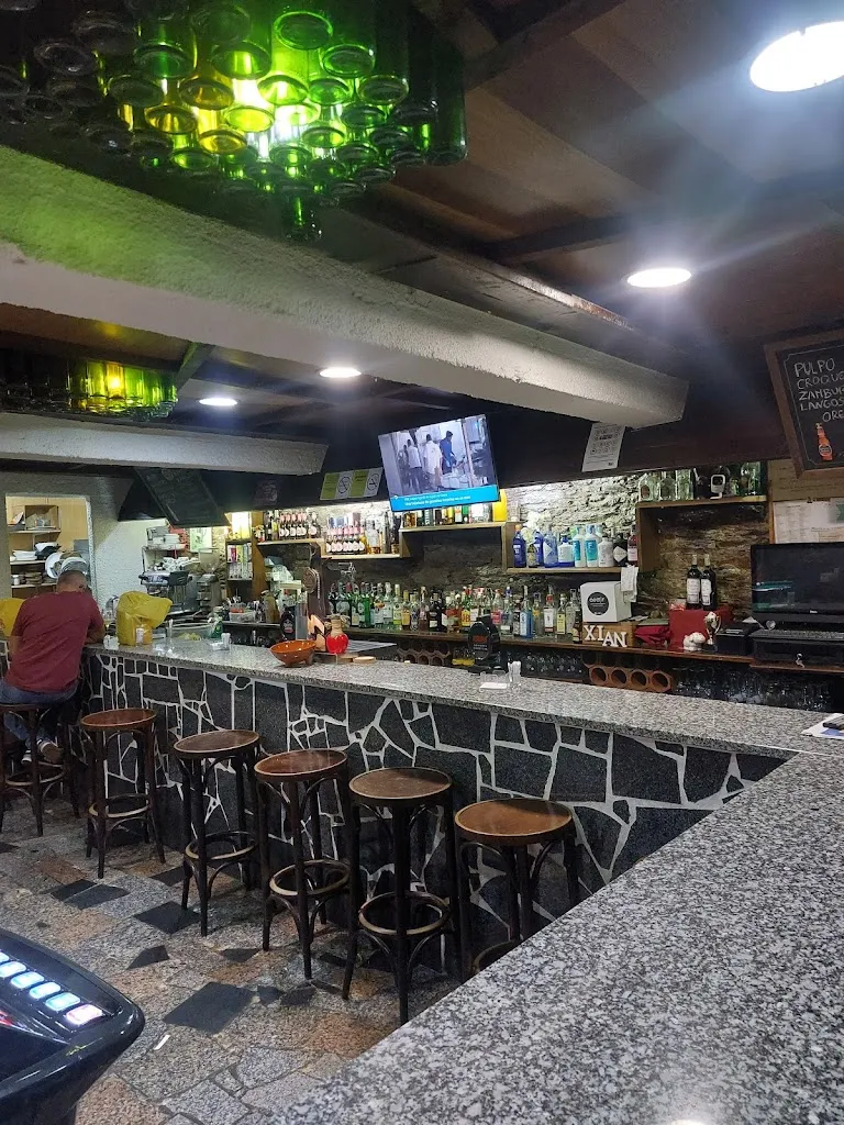 Marga Corchero_Adega A Barrica_Ordes_review