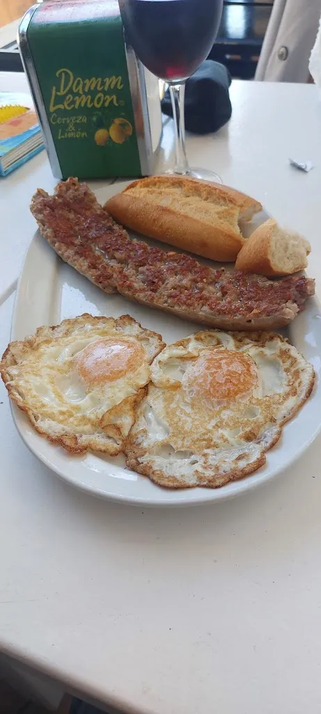 Menu_Bar El Comú_Dosrius_immagine_4