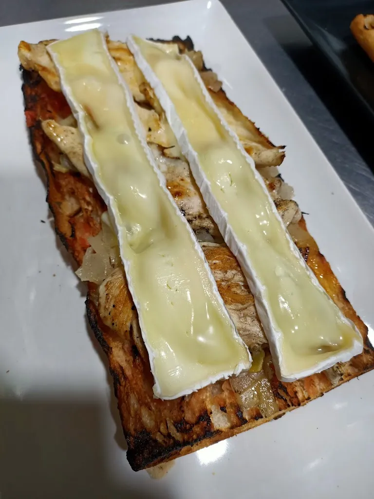 Bar El Nou Cau restaurant in Figaró-Montmany