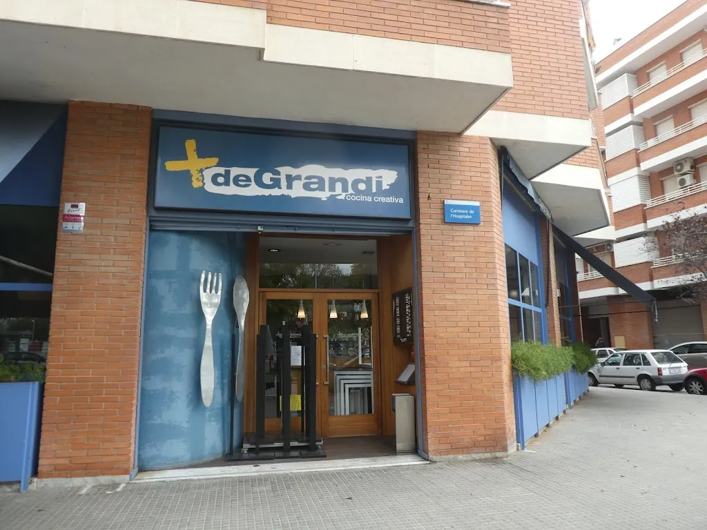 Més de grandi_Cornellà de Llobregat_slider_image_1