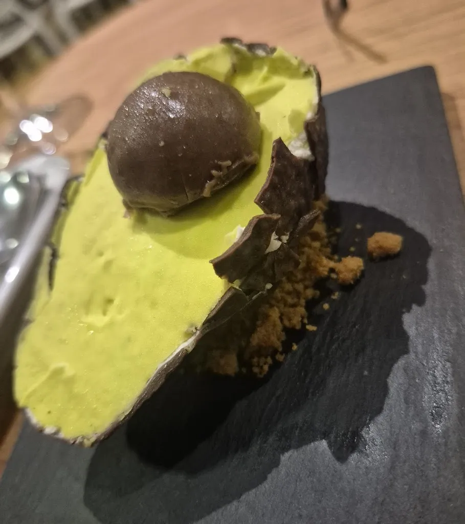 Tania Hogan_Los Arcos Gastro Bar LAB_Cornellà de Llobregat_review