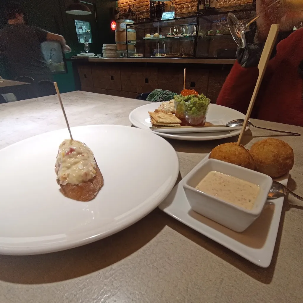 Miguel Angel Aranda_Fusió_Cornellà de Llobregat_review