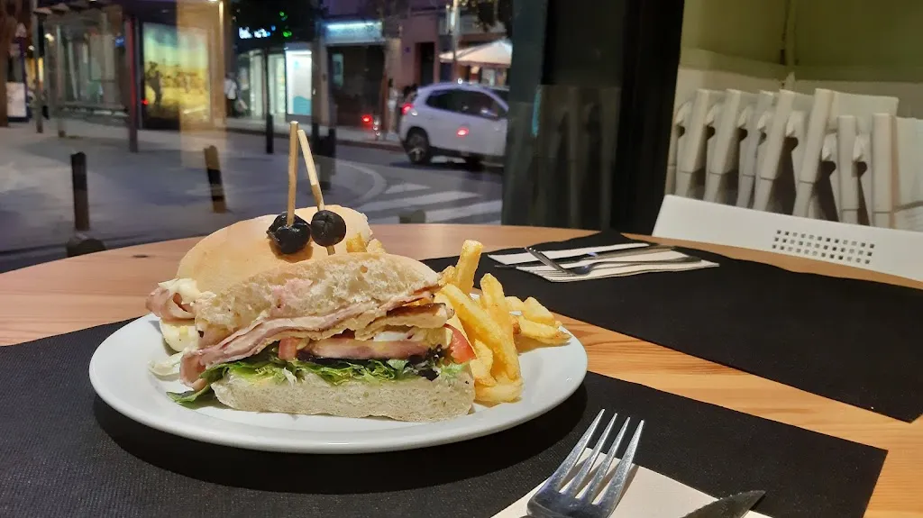 Restaurant Caracé_Cornellà de Llobregat_slider_image_3