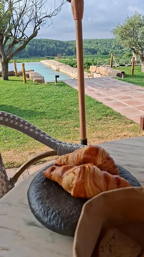 MontRubí_Font-rubí_slider_image_2