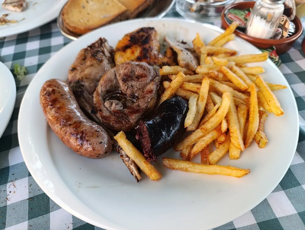 Restaurant Can Manel de Montseny_Fogars de Montclús_slider_image_3