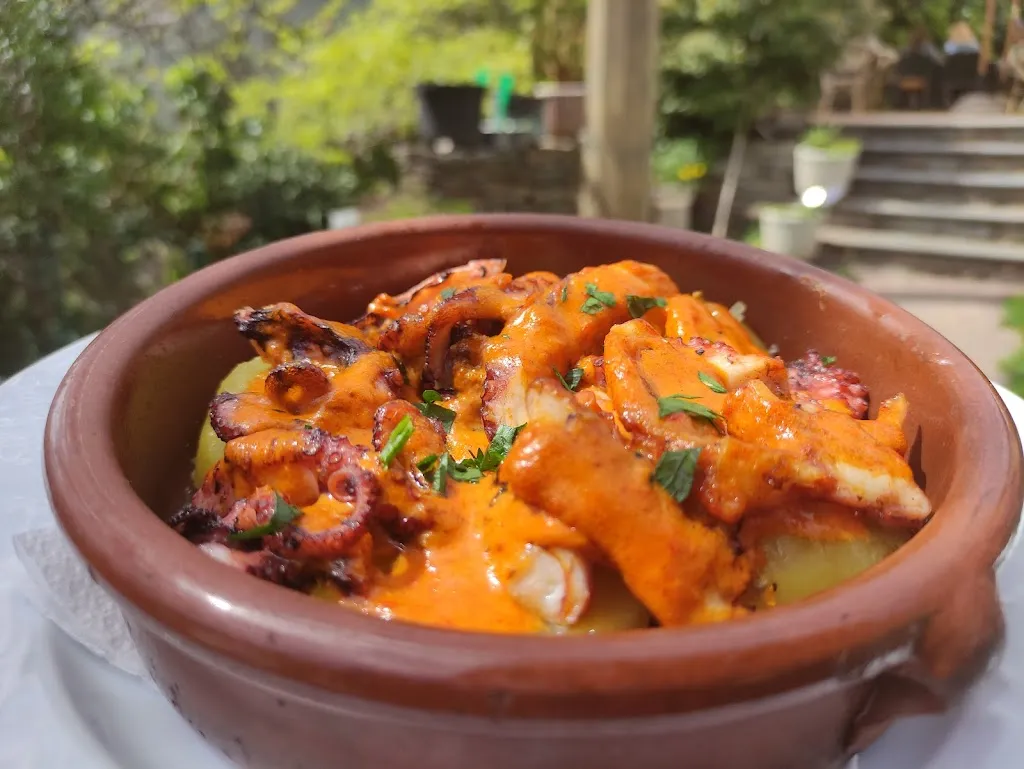 Restaurant Masia Can Nena_Fogars de Montclús_slider_image_3