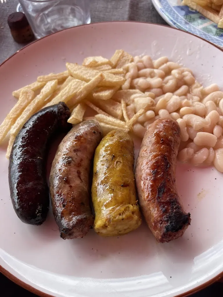 Restaurant Fonda Montseny_Fogars de Montclús_slider_image_3