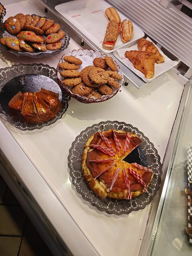 Mike Snus_La Granja de Sant Esteve SL_Fogars de Montclús_review