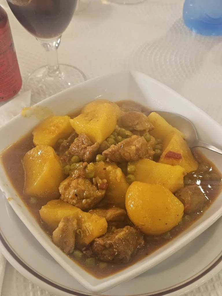 Patricia Mayans Quesada_Mesón Do Portelo_Outes_review