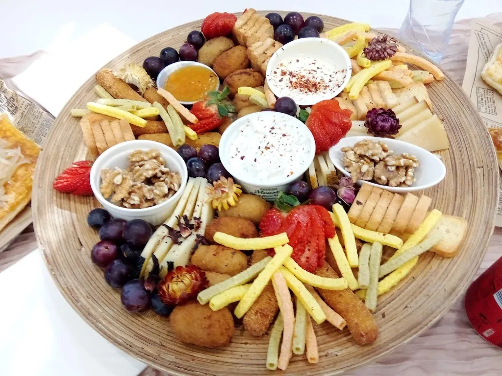 Can Carmen café restaurant_Esplugues de Llobregat_slider_image_3