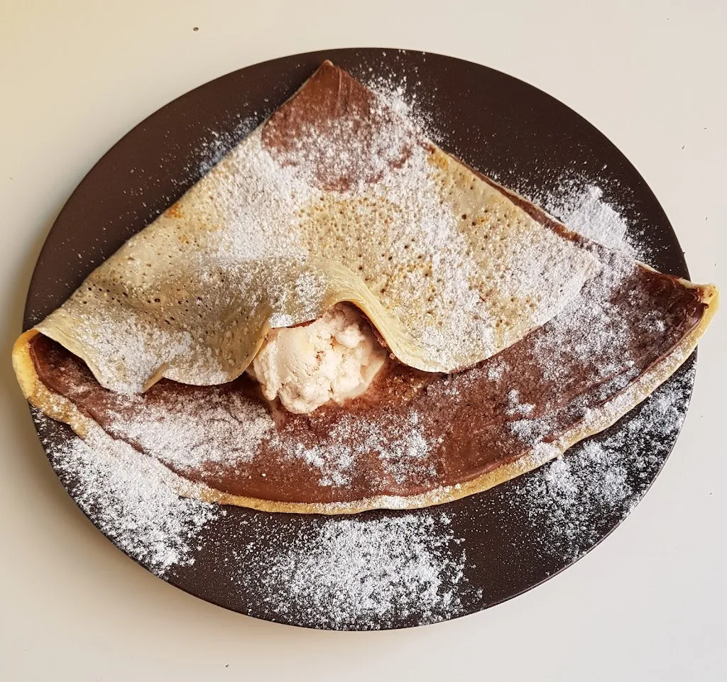 Francisco Aramis Escarcena Borrego_La Creperia d’Esplugues_Esplugues de Llobregat_review