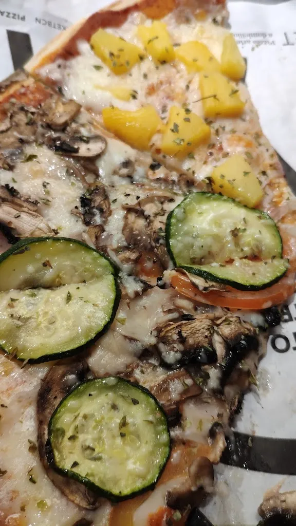 prashant ka.patel_Pizzamarket_Esplugues de Llobregat_review