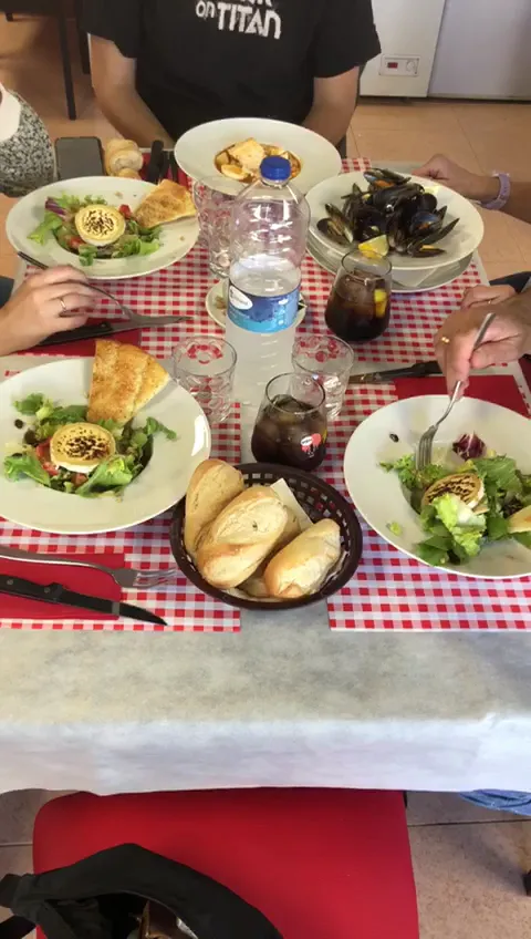 Leire Perez_Restaurant El rincón de Emy_Cubelles_review