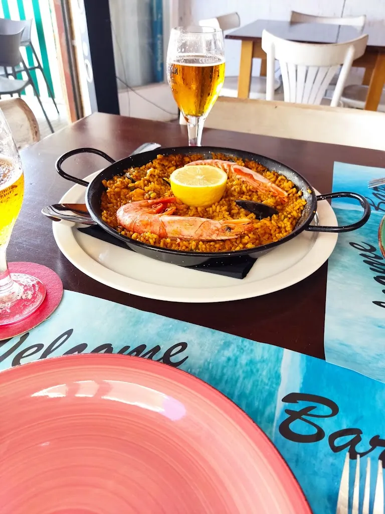 arsalan kamal_Ohana's bar restaurant_Cubelles_recensione