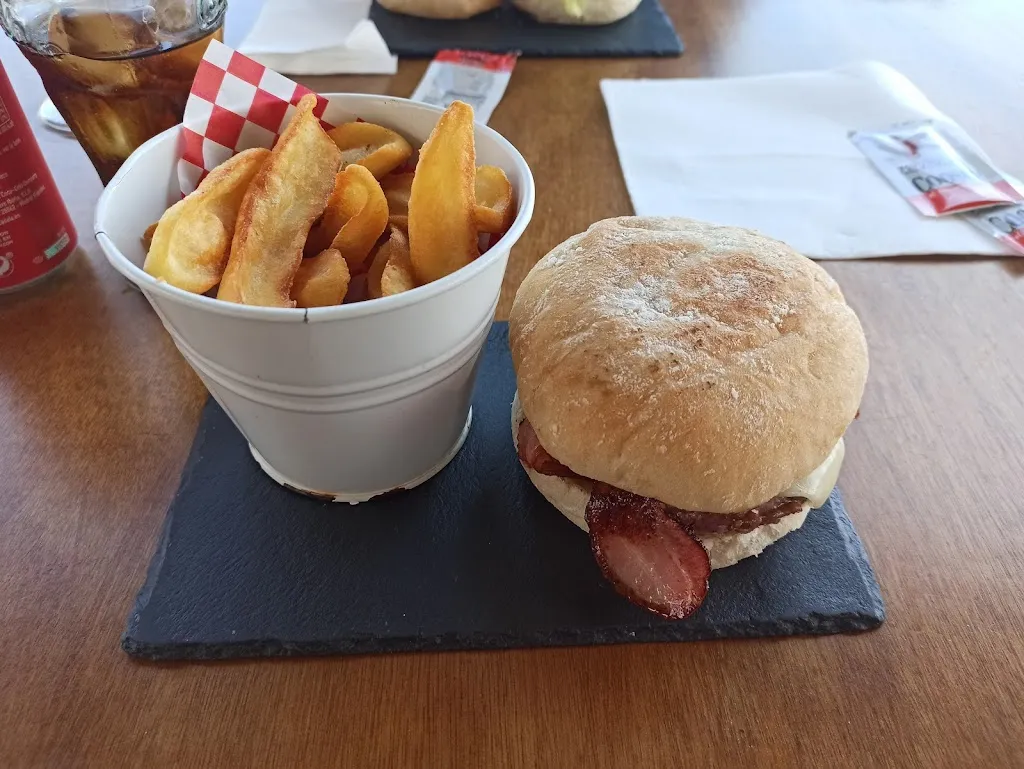 Menu_Chiringuito Che Charlie_Cubelles_image_9