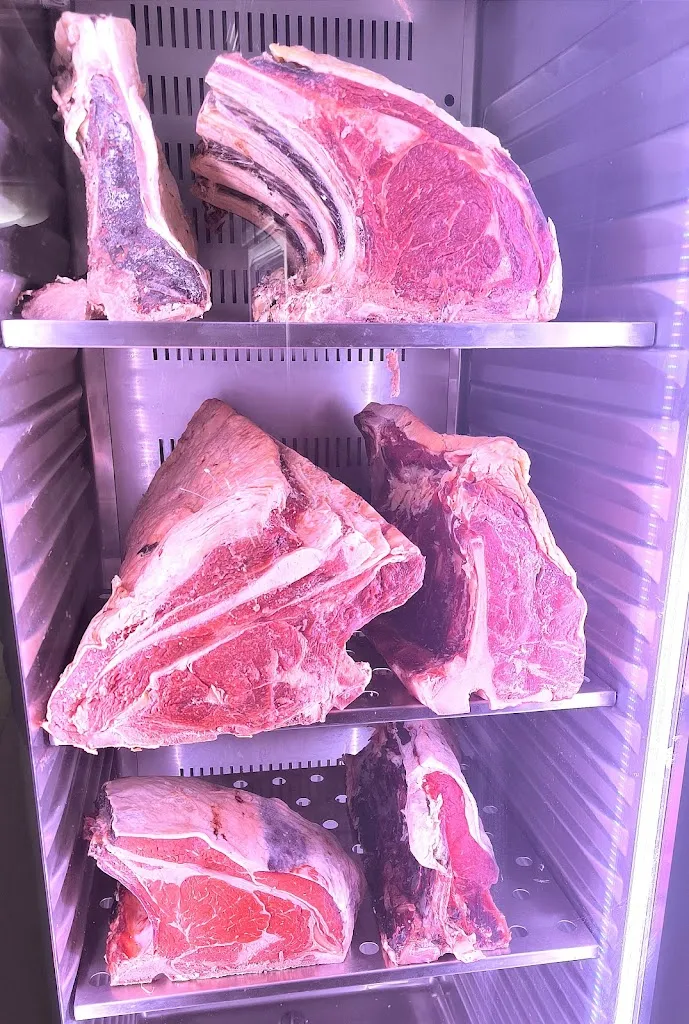 Hostal Viña restaurant in Outes