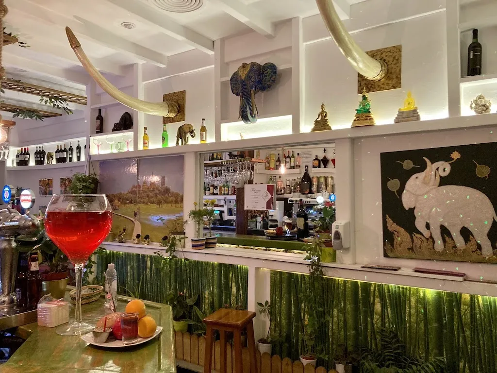 Yothai_Amés_slider_image_1