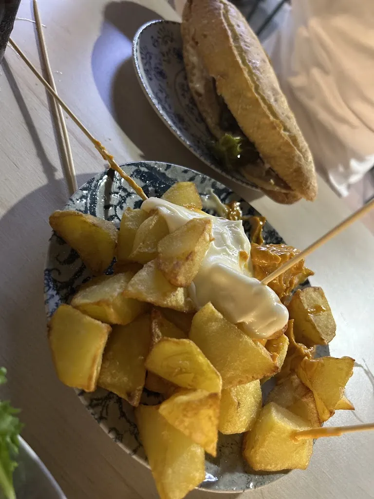 Franchely Martinez_Restaurant Xof_Cubelles_review