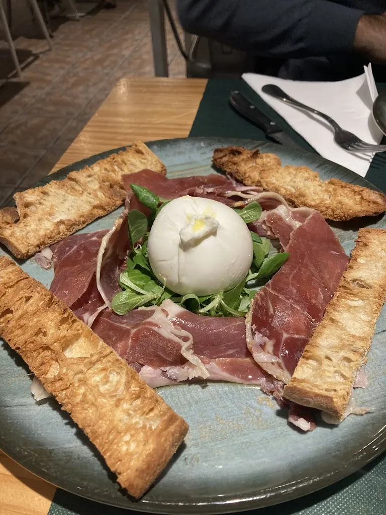 Andrea Dominguez_Pizzería Capo D Capi_Cubelles_review