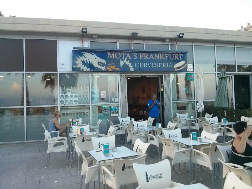 Mota's Frankfurt Cerveceria_Cubelles_slider_image_1