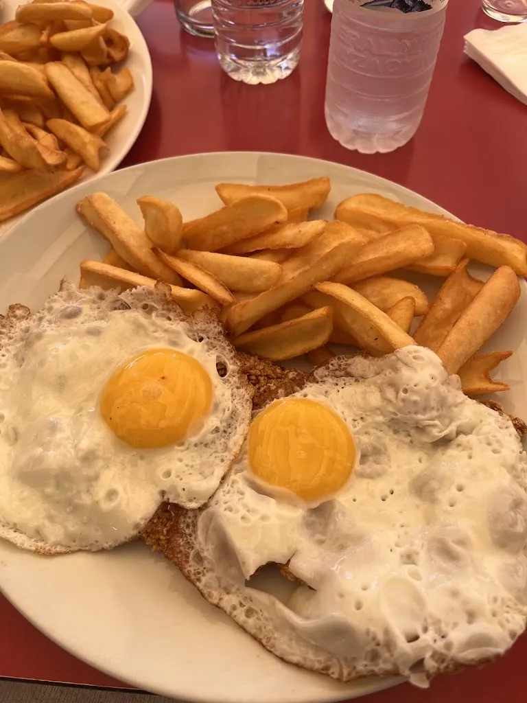 Sabrina Mattia_La 10 - Club Internacional Milanesa_Cubelles_review