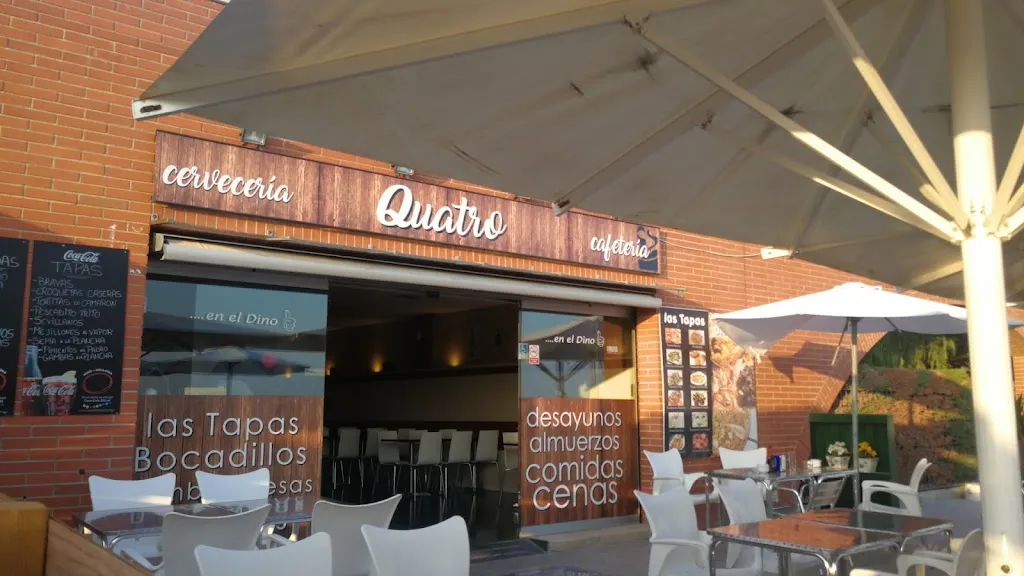 Perros cubelles restaurant in Cubelles