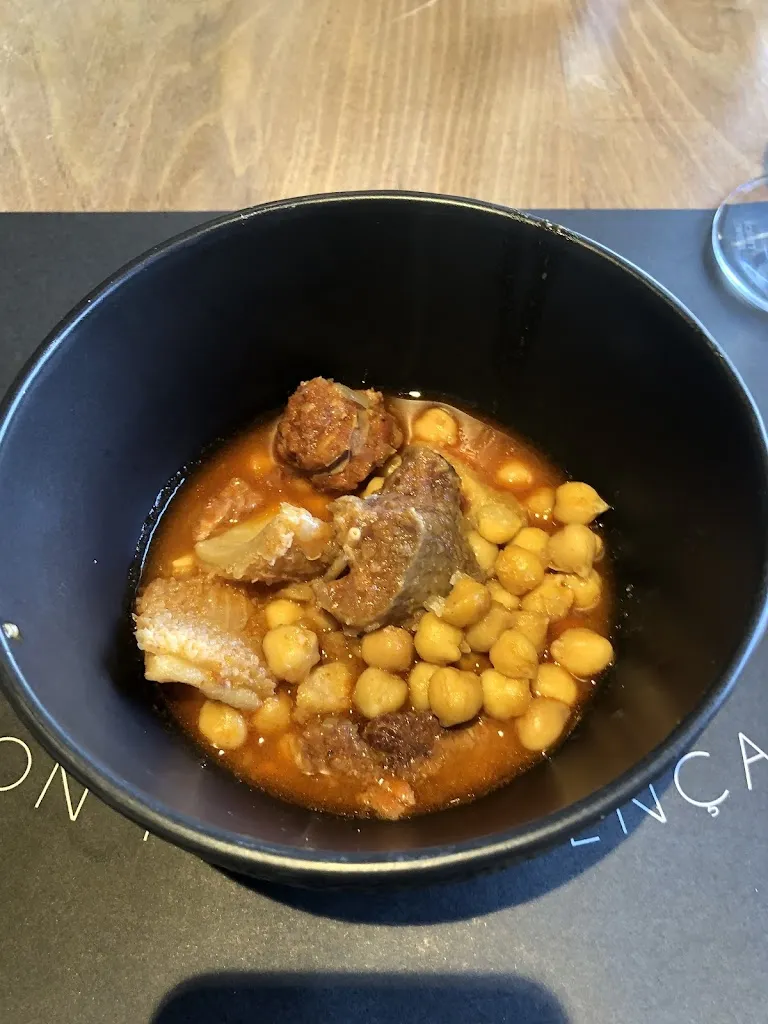 JC Senas_La Destil·leria_Gironella_review