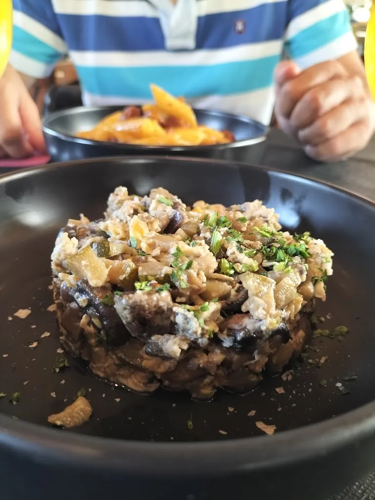 Yolanda Rodríguez_Restaurant i Pàdel DinamicGualba_Gualba_recensione