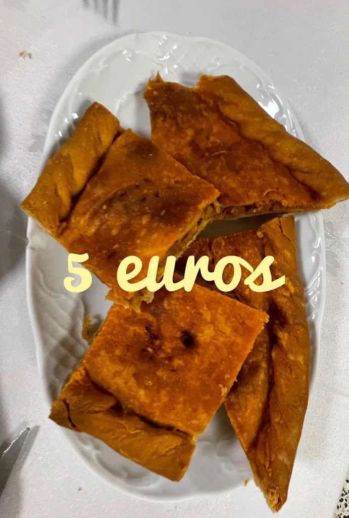 Luis de la Efe_El Moderno_Oza dos Ríos_review