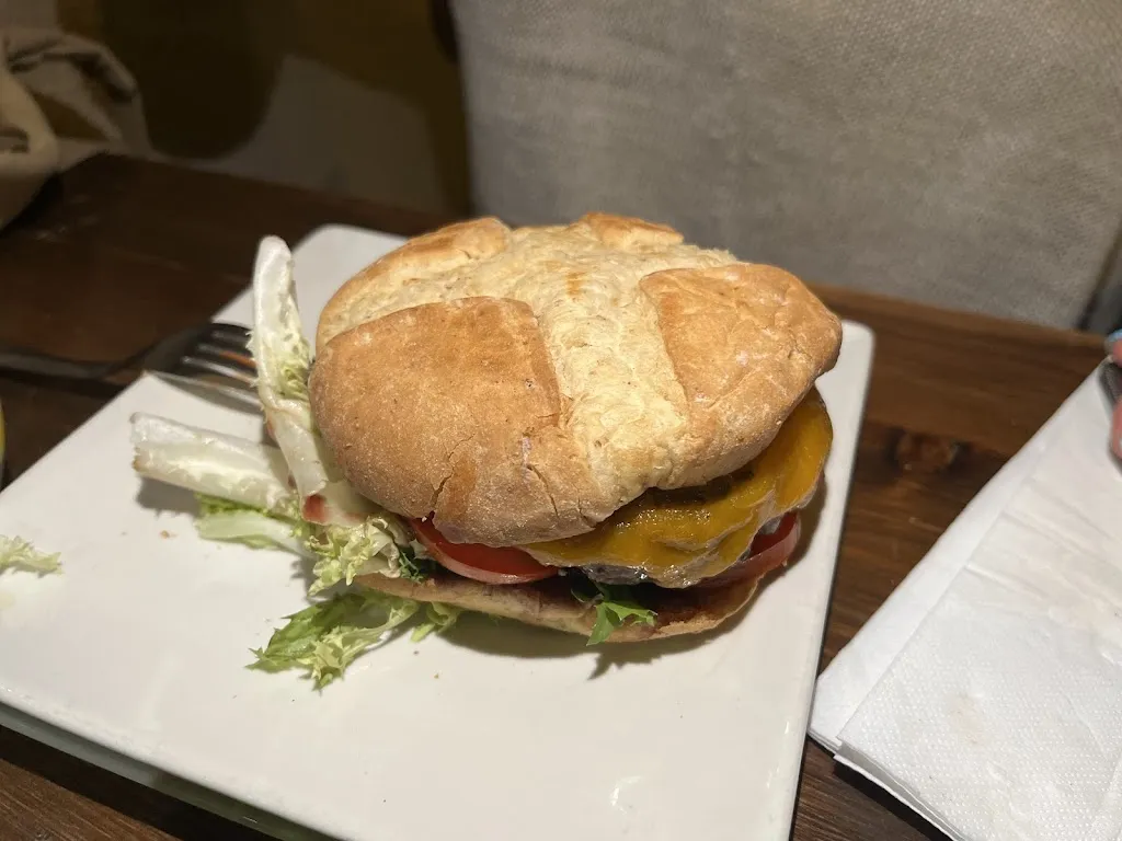 Eugènia Bcn_The Bervis Bar_Franqueses del Vallès Les_review