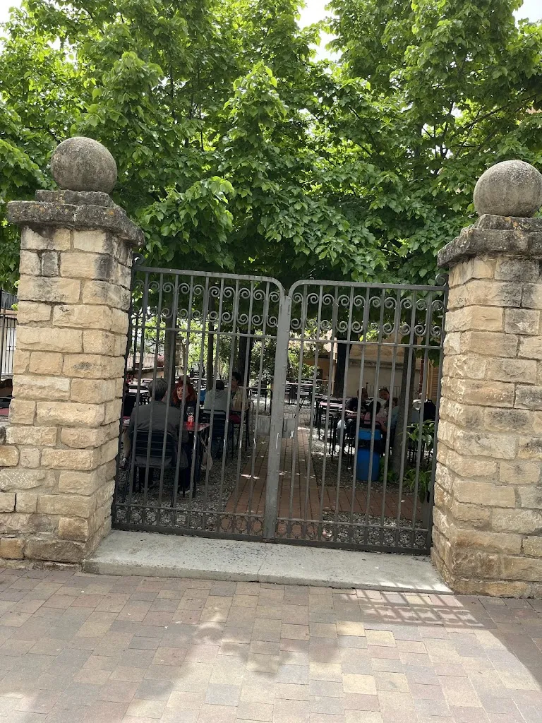 Gabriel Barrera_Casal Català dels Hostalets de Pierola_Hostalets de Pierola Els_review