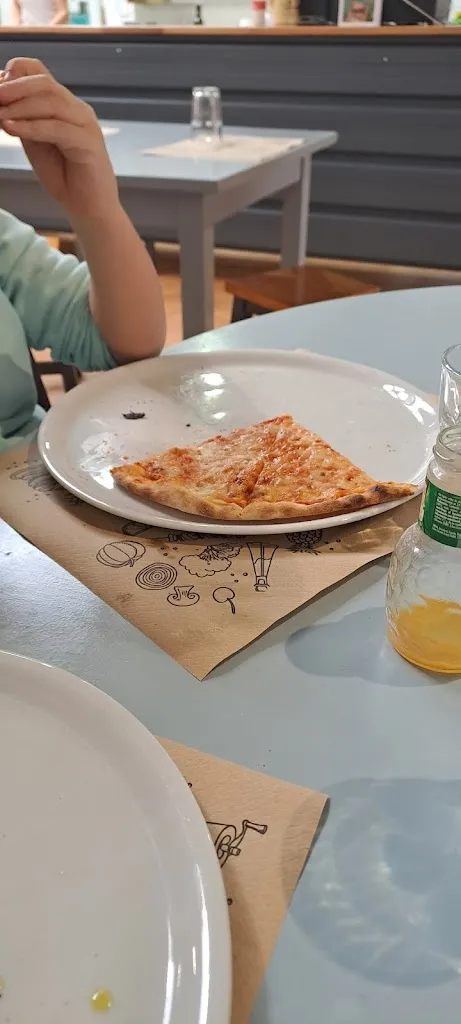 Miki Boo_Vero Gusto Pizza i Mes_Hostalets de Pierola Els_review