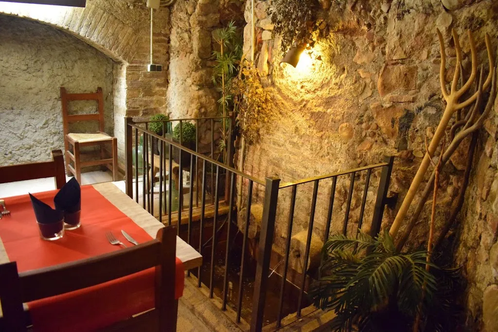 Restaurante Can Fosalba restaurant in Hostalets de Pierola Els