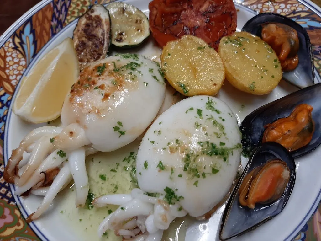 Bar Restaurant Cantabria_Gurb_slider_image_2