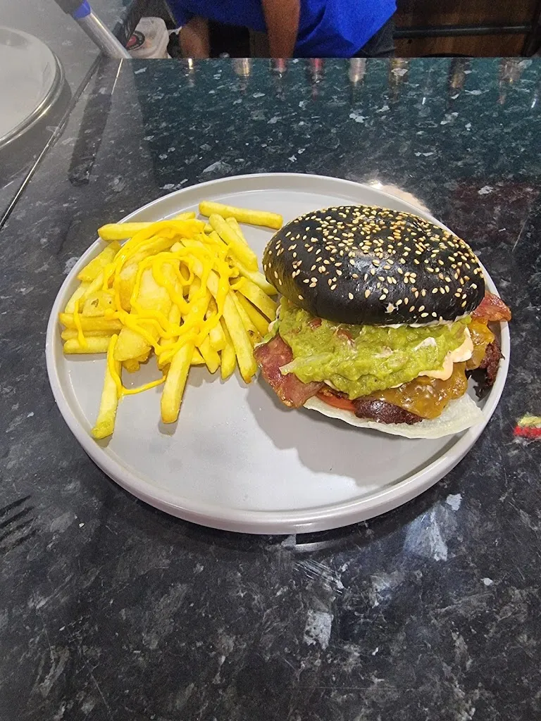 guillermo abel franco monedero_El parchis de la llagosta_Llagosta La_recensione