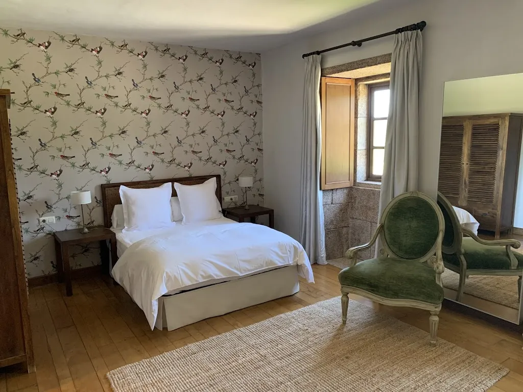 Rectoral de Cines_Oza dos Ríos_slider_image_3