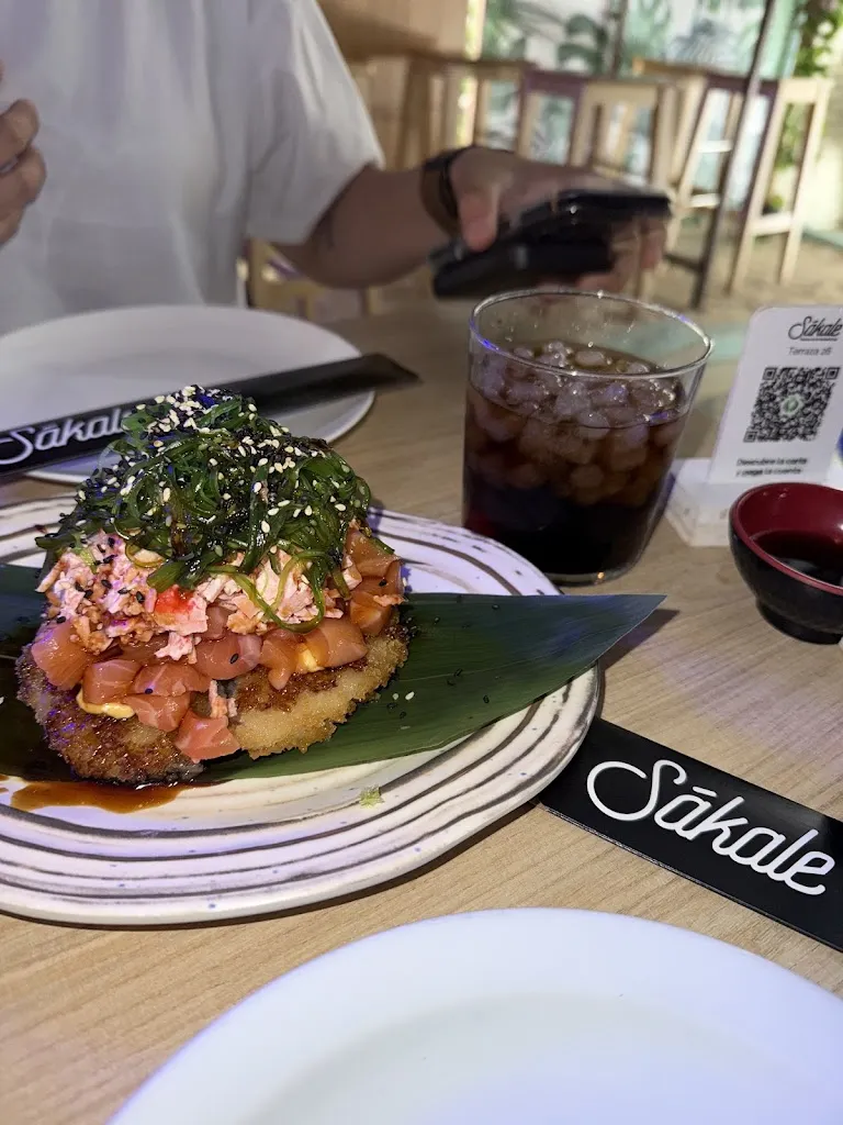 Rosluy Salazar_Sakale_Malla_review