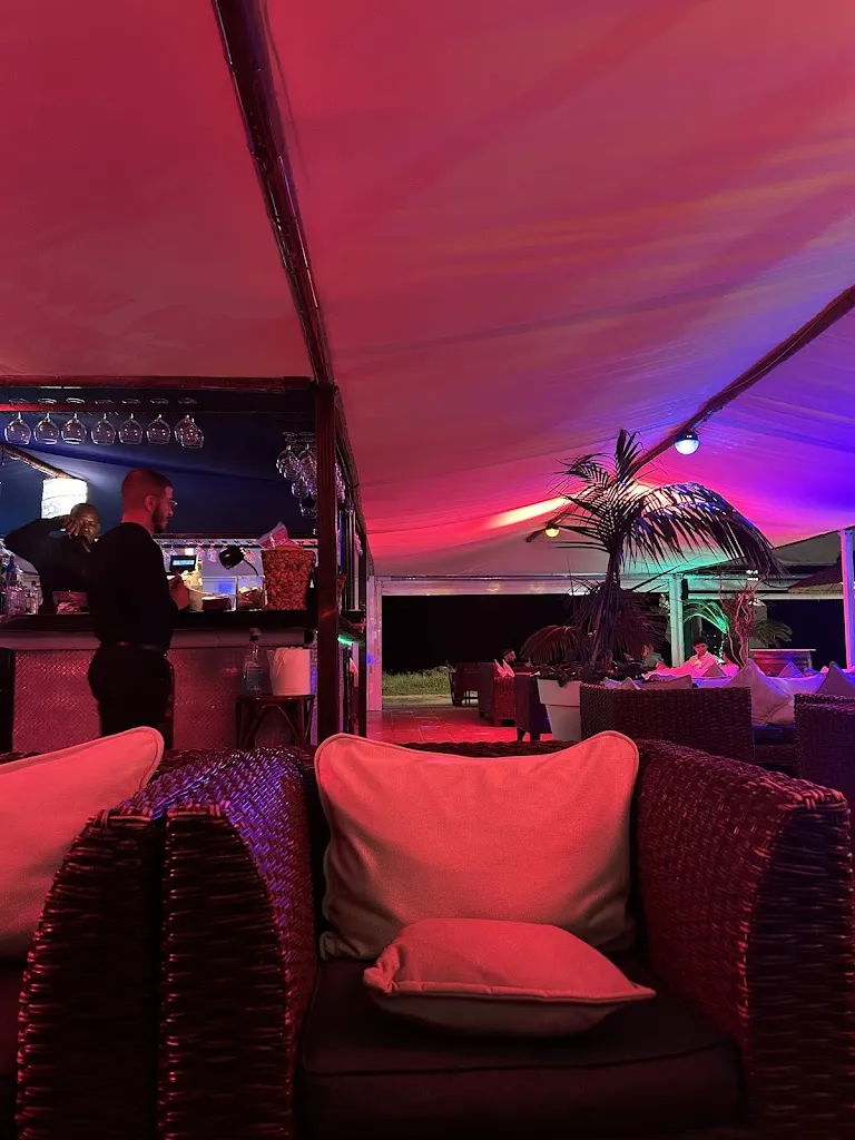 Tara Treacy_Restaurant Maui Beach Club_Malgrat de Mar_recensione