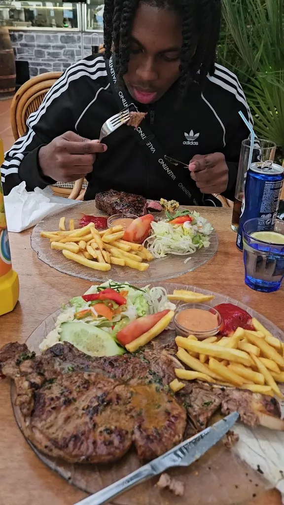 Restaurant Maui Beach Club_Malgrat de Mar_slider_image_2