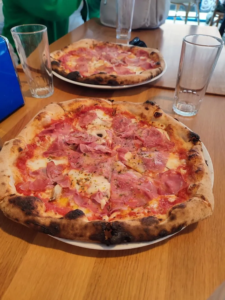 Brigitta B Birgenstok_Bar Restaurant Stella Maris_Malgrat de Mar_review